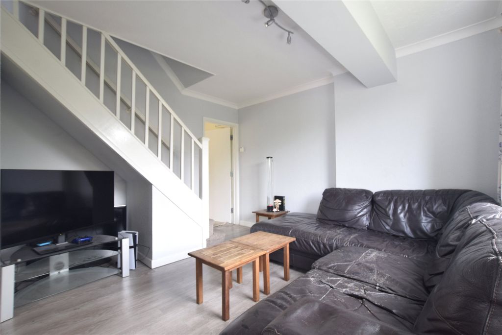 Property photo 2 of 15 Communal Living Area