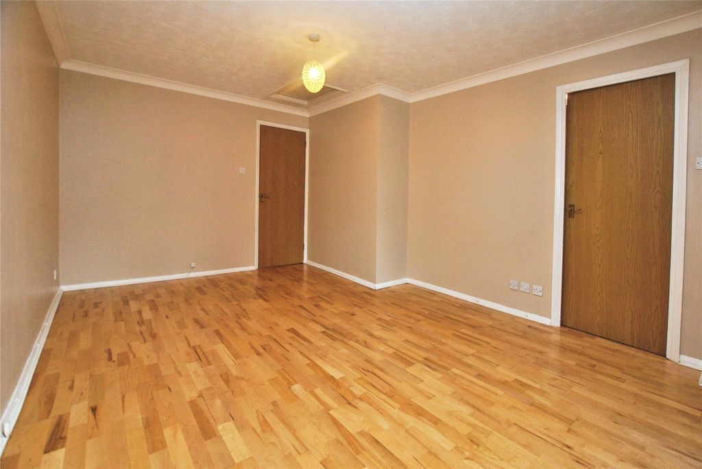 Property photo 2 of 7 Picture No. 06