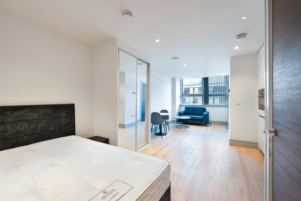 Property photo 1 of 5