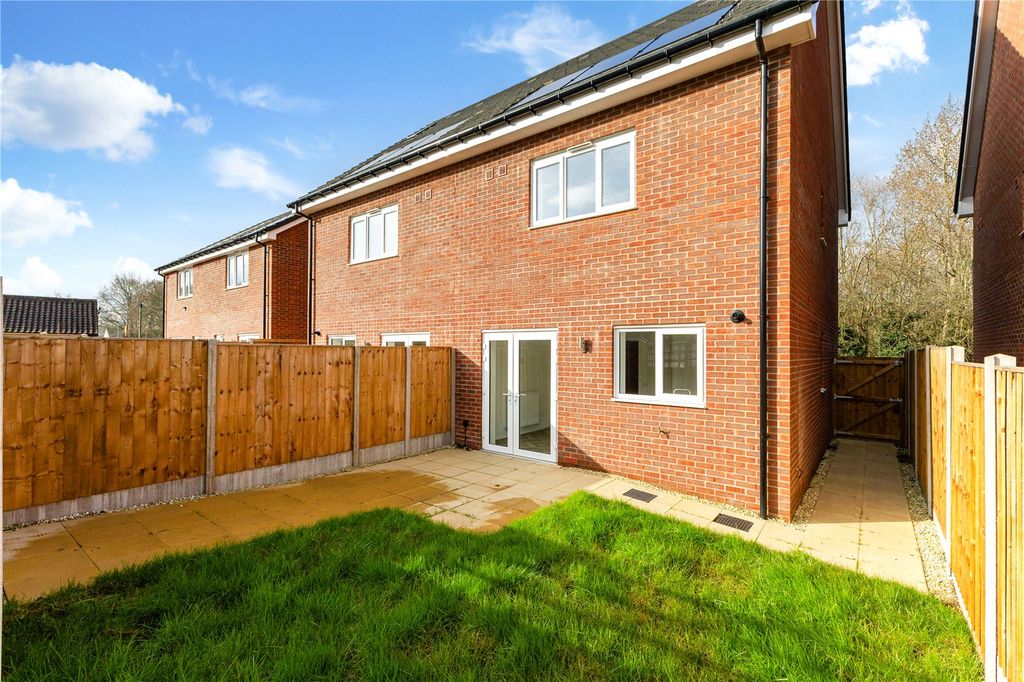 Property photo 2 of 15 Plot 27