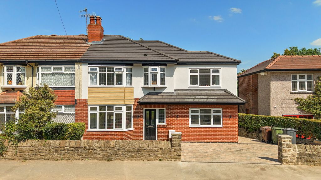 Property photo 1 of 37
