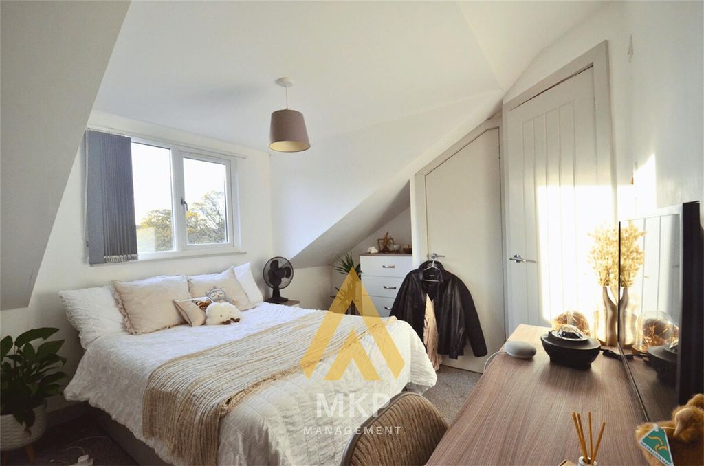 Property photo 1 of 15 13.Png