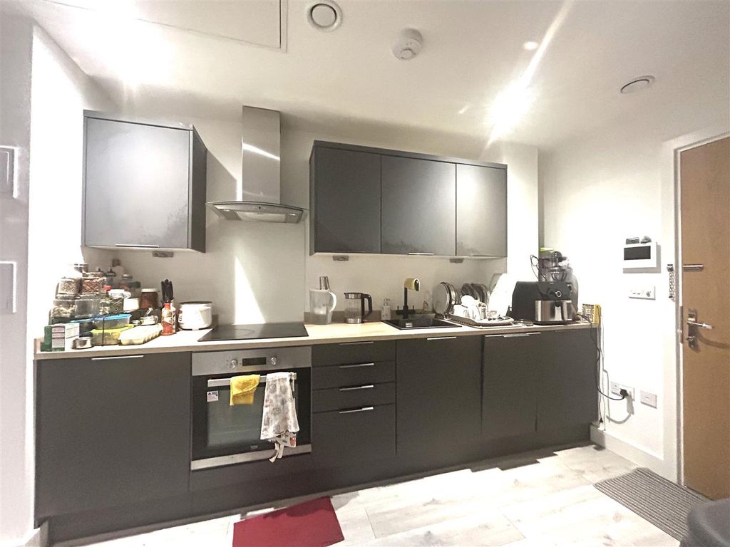 Property photo 3 of 8 Image