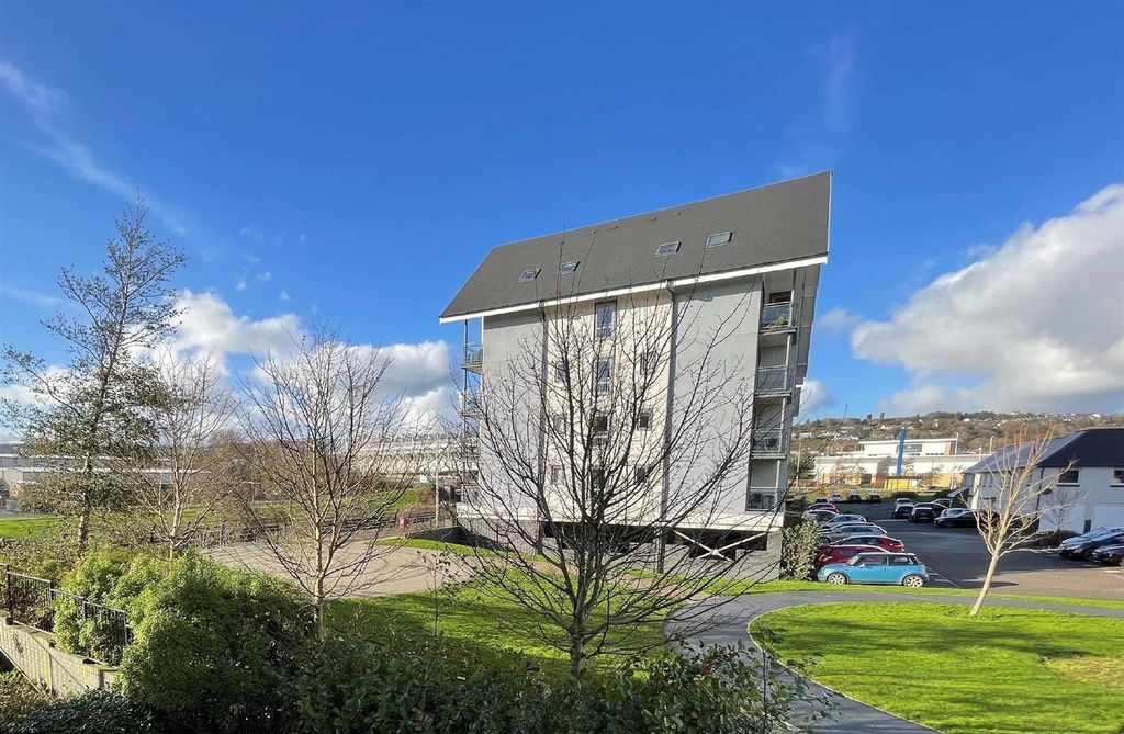 Property photo 1 of 10 C2-4K8Bjk0Obgg25Egmkeg.Jpg