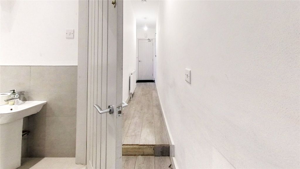 Property photo 3 of 13 Picture No. 07