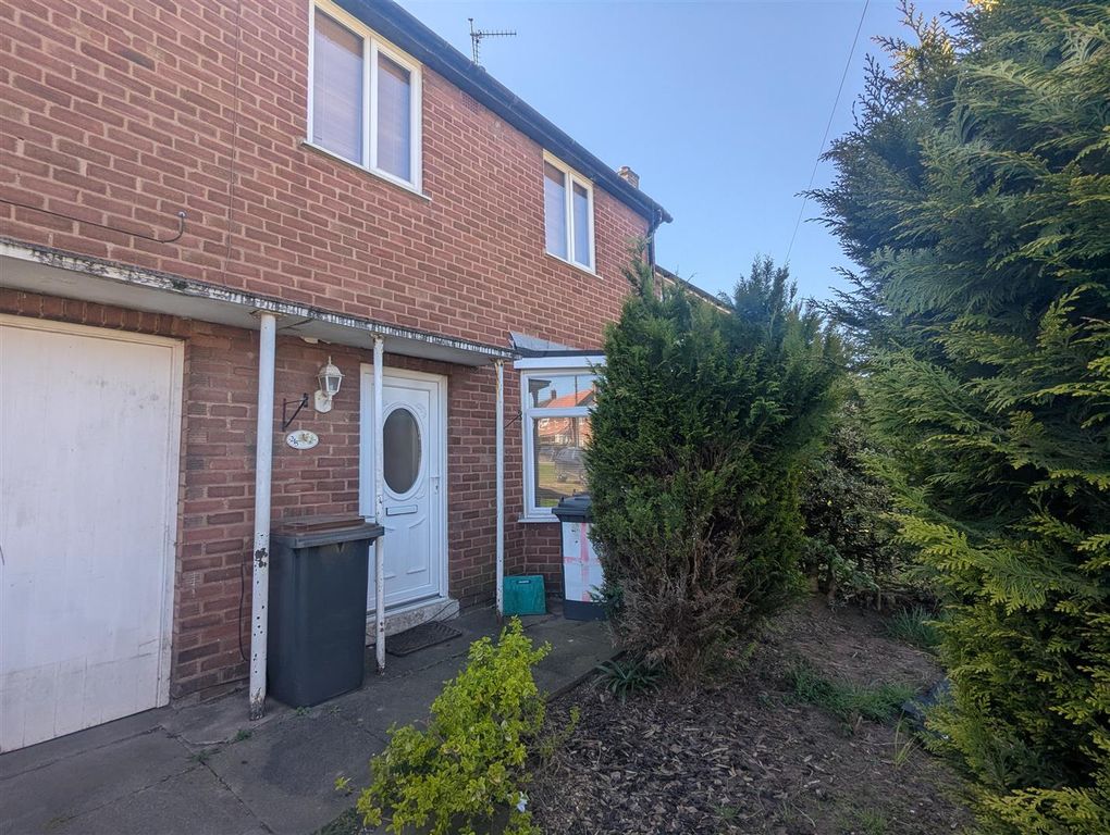 Property photo 1 of 13 Entrance