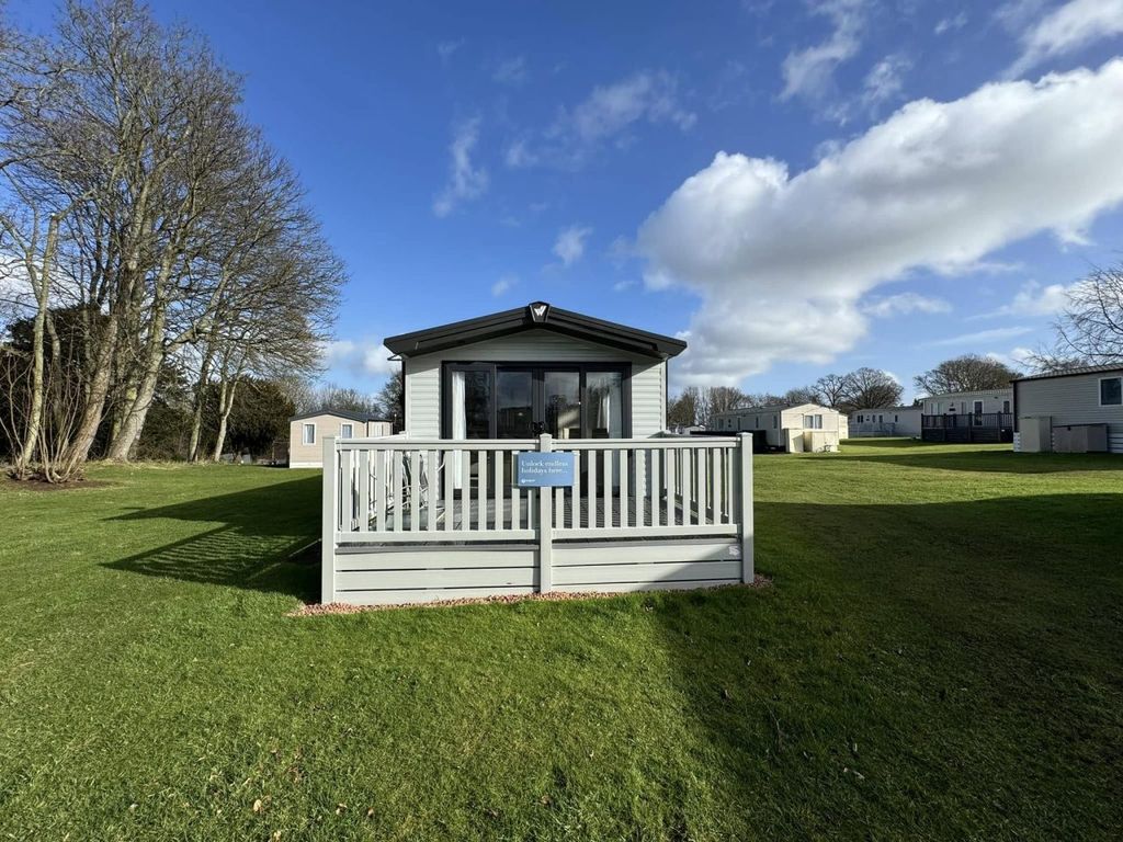 Property photo 1 of 9 Springwood Holiday Park - Willerby - Manor - 2023-3239