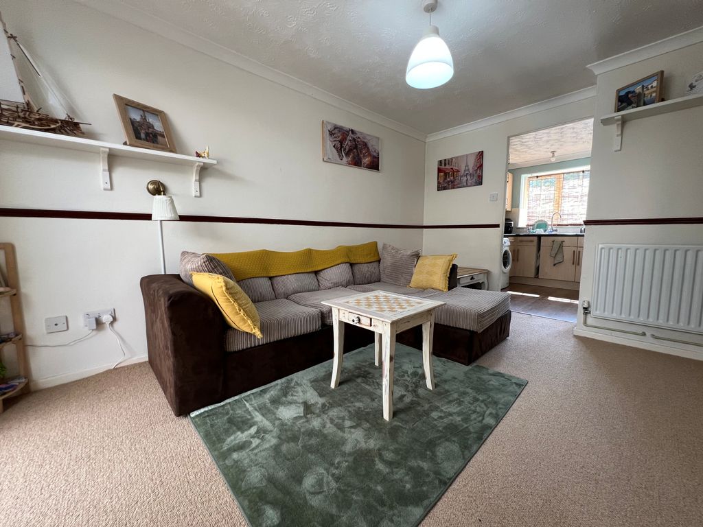 Property photo 2 of 12