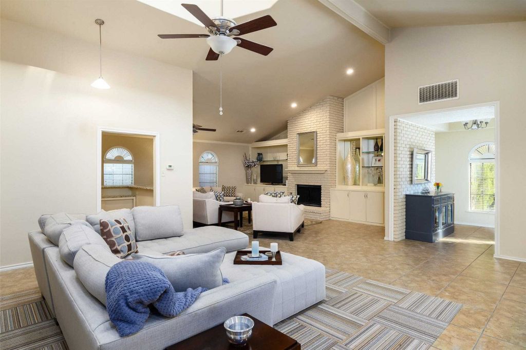 Property photo 3 of 30 <Alttext/>