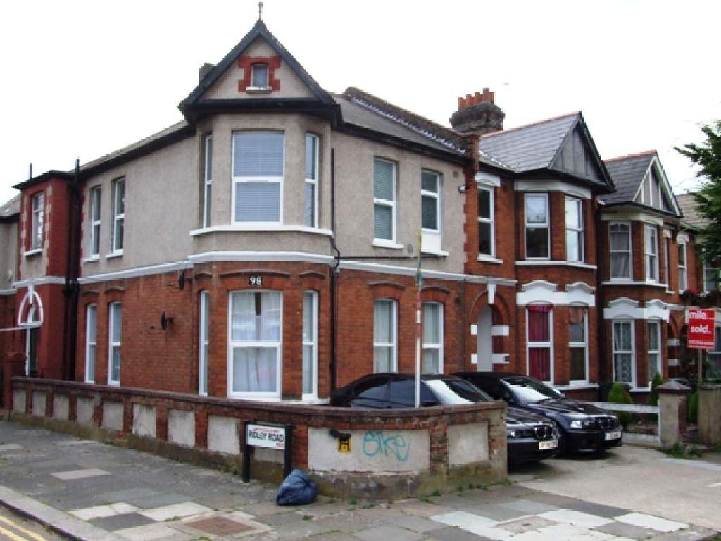 Property photo 1 of 5