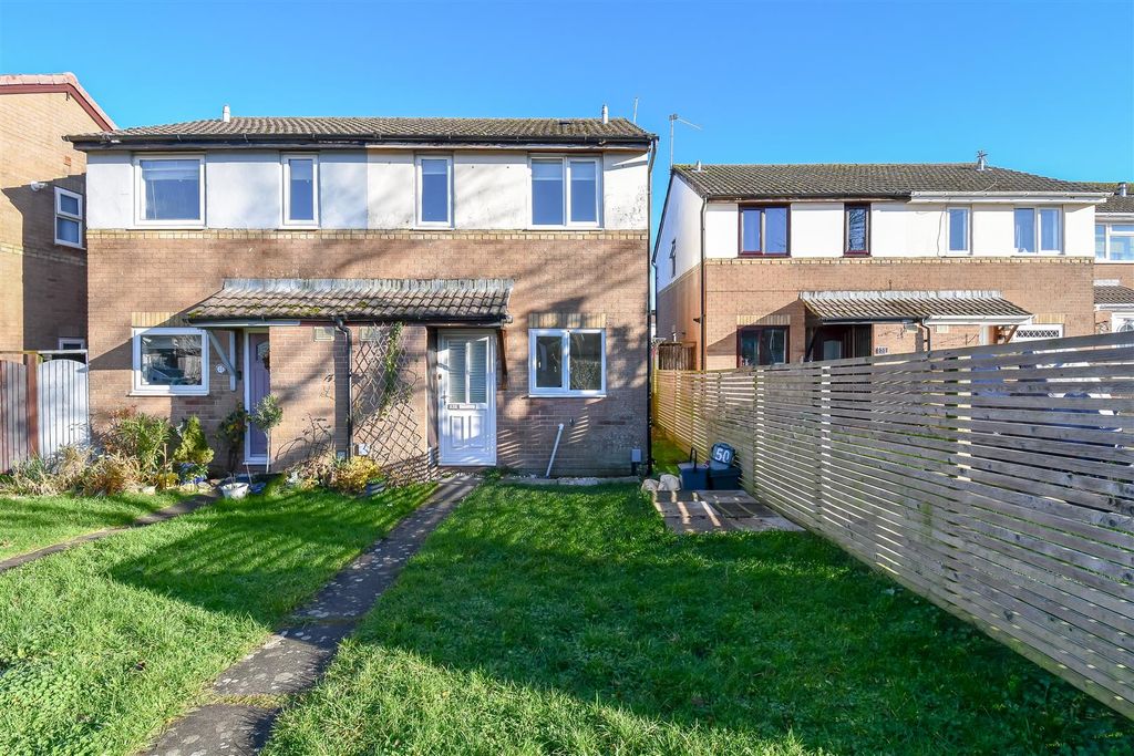 Property photo 1 of 20 Front