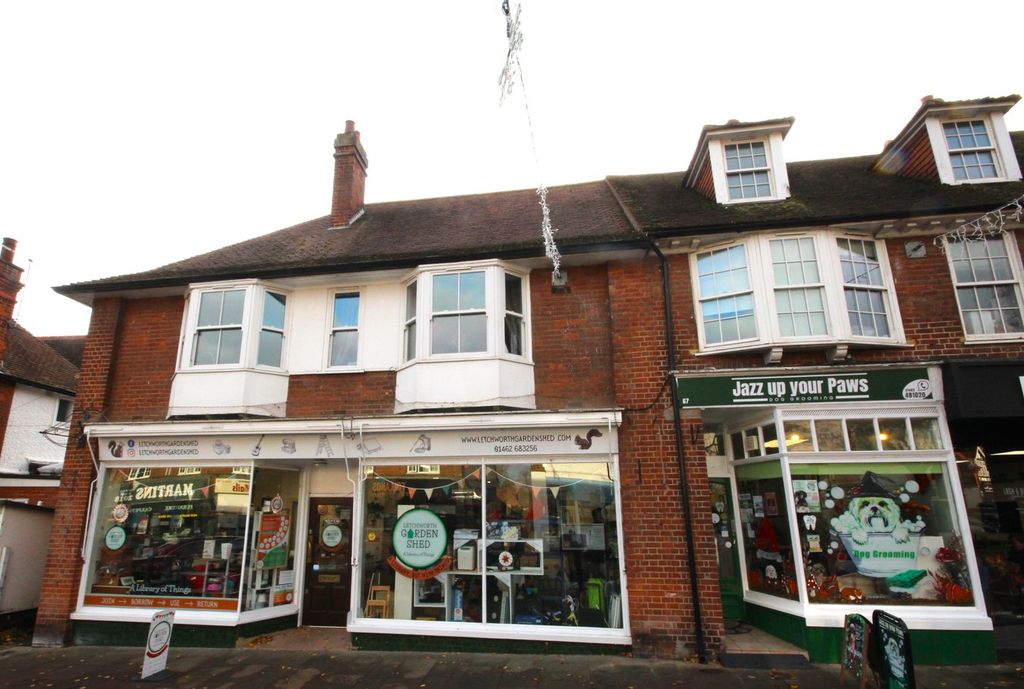 Property photo 1 of 9