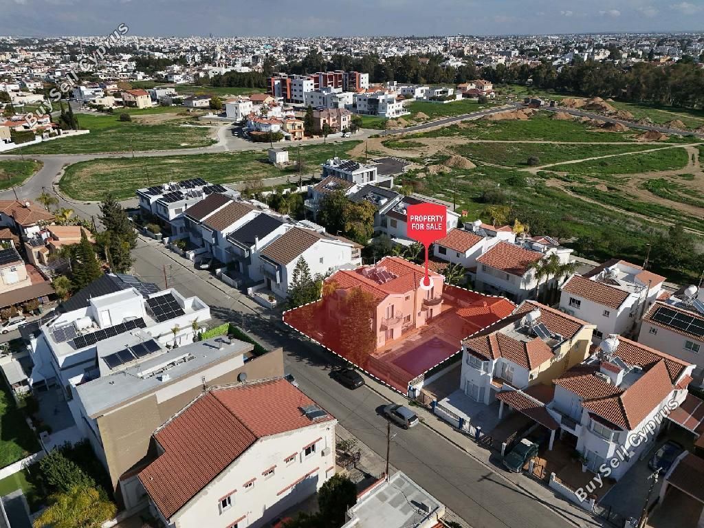 Property photo 1 of 27