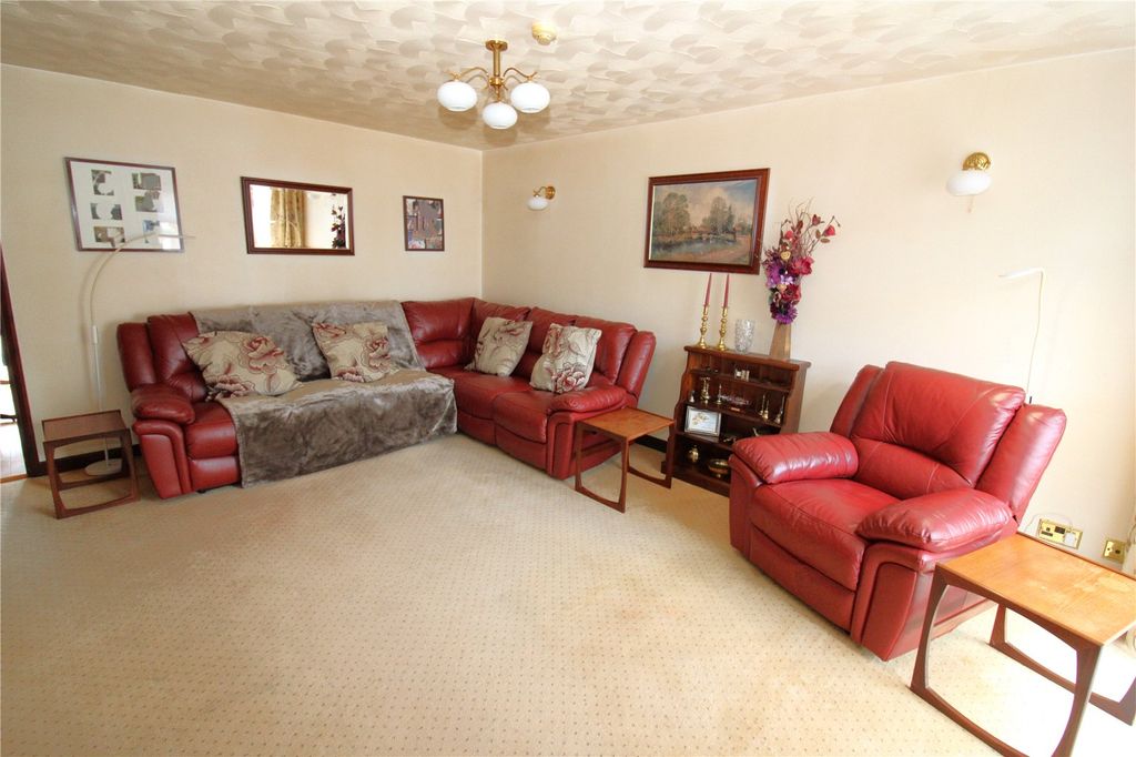 Property photo 2 of 17 Picture No. 08