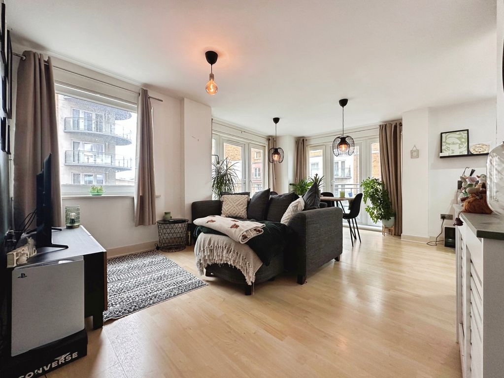 Property photo 1 of 11 Pbox-Img.Jpg