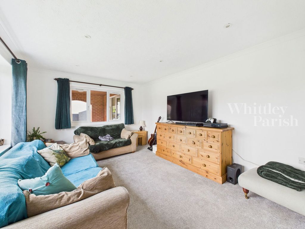 Property photo 2 of 30