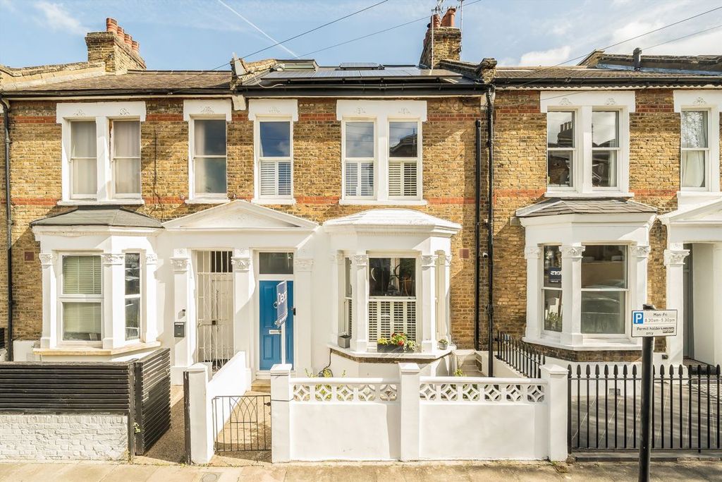 Property photo 1 of 10