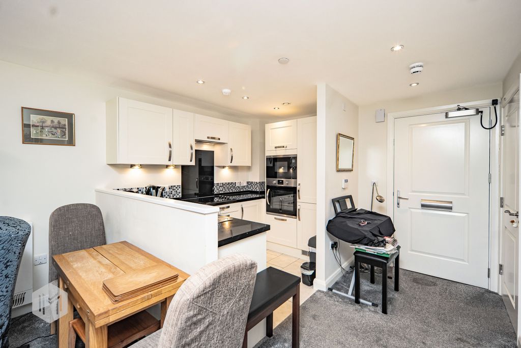 Property photo 3 of 18 Picture No. 08