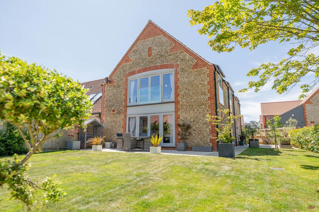 Property photo 1 of 29