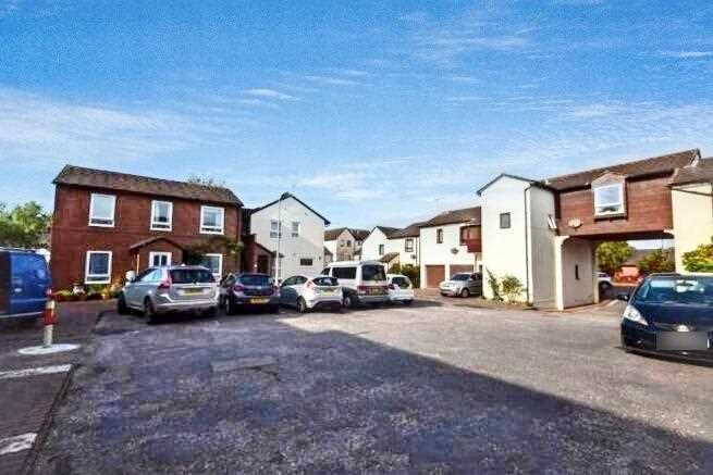 Property photo 3 of 3 Courtyard