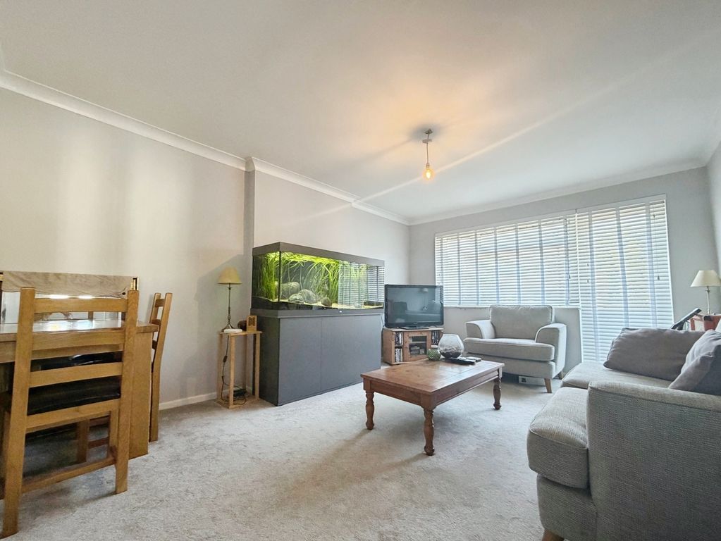Property photo 3 of 7 Pbox-Img.Jpg