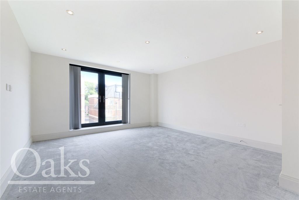 Property photo 3 of 8 Picture No. 04