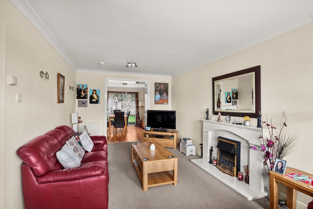 Property photo 3 of 18