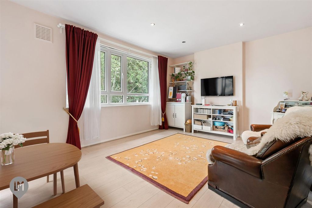 Property photo 2 of 9 Reception Room