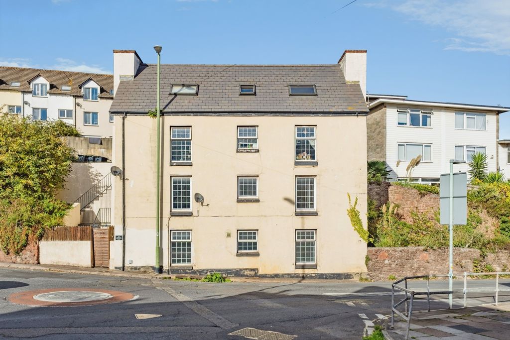 Property photo 1 of 17 Pbox-Img.Jpg