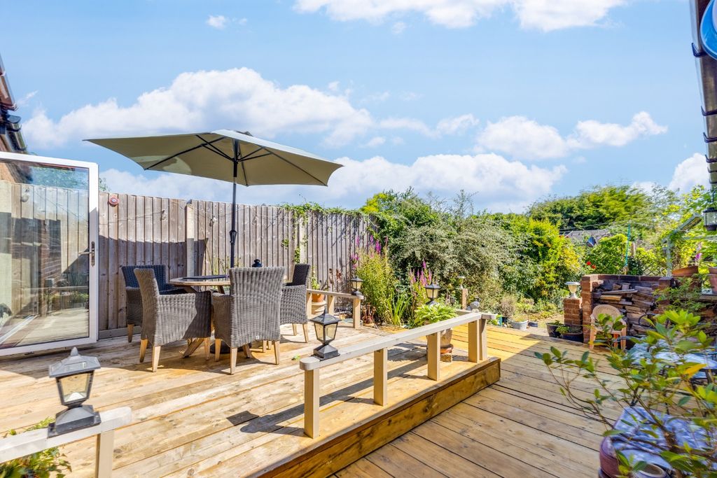Property photo 3 of 31 4277026