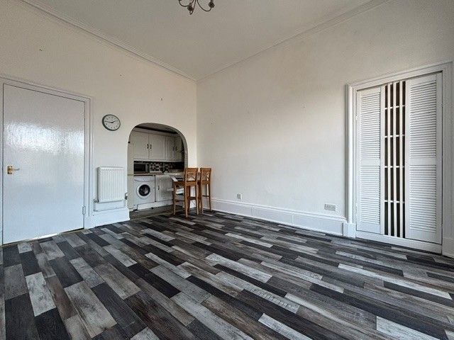 Property photo 2 of 6 Lounge + Kitchen