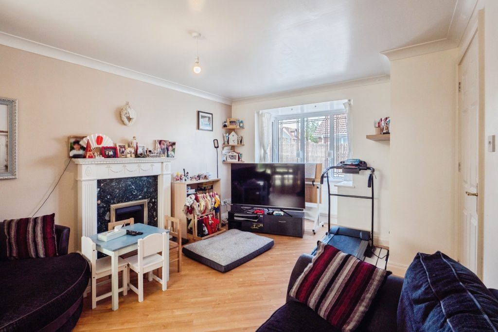 Property photo 3 of 23