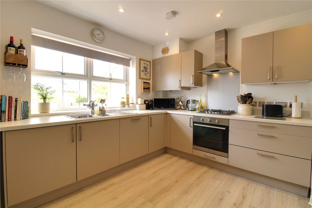 Property photo 2 of 11 Picture No. 02