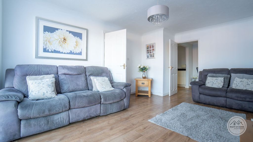 Property photo 3 of 22