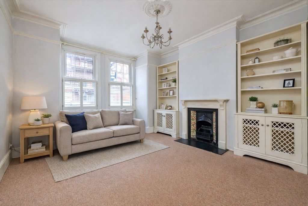 Property photo 1 of 8 Picture No. 23