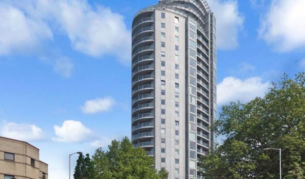 Property photo 2 of 14