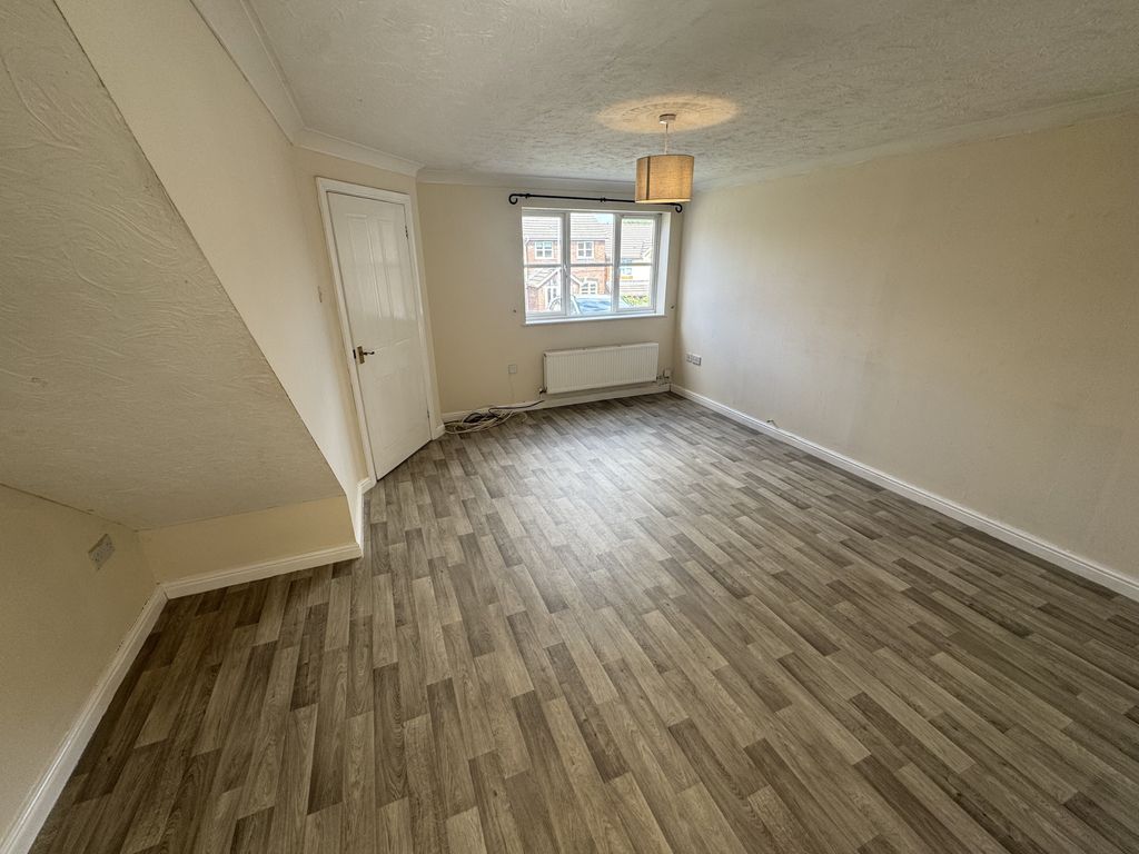 Property photo 3 of 14 Img_1418