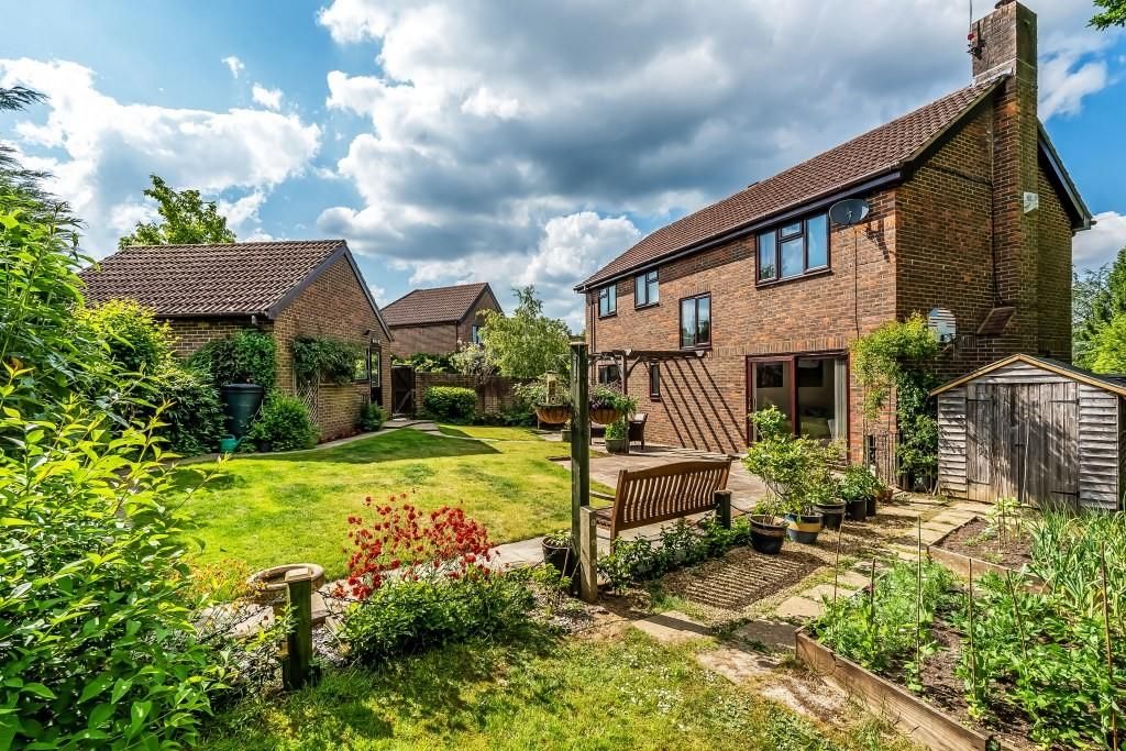 Property photo 2 of 18 94-Wildcroft-Drive-8.Jpg