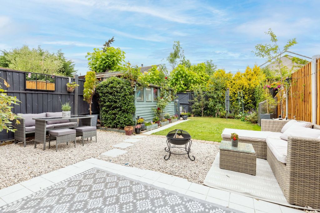 Property photo 2 of 19 Rear Garden