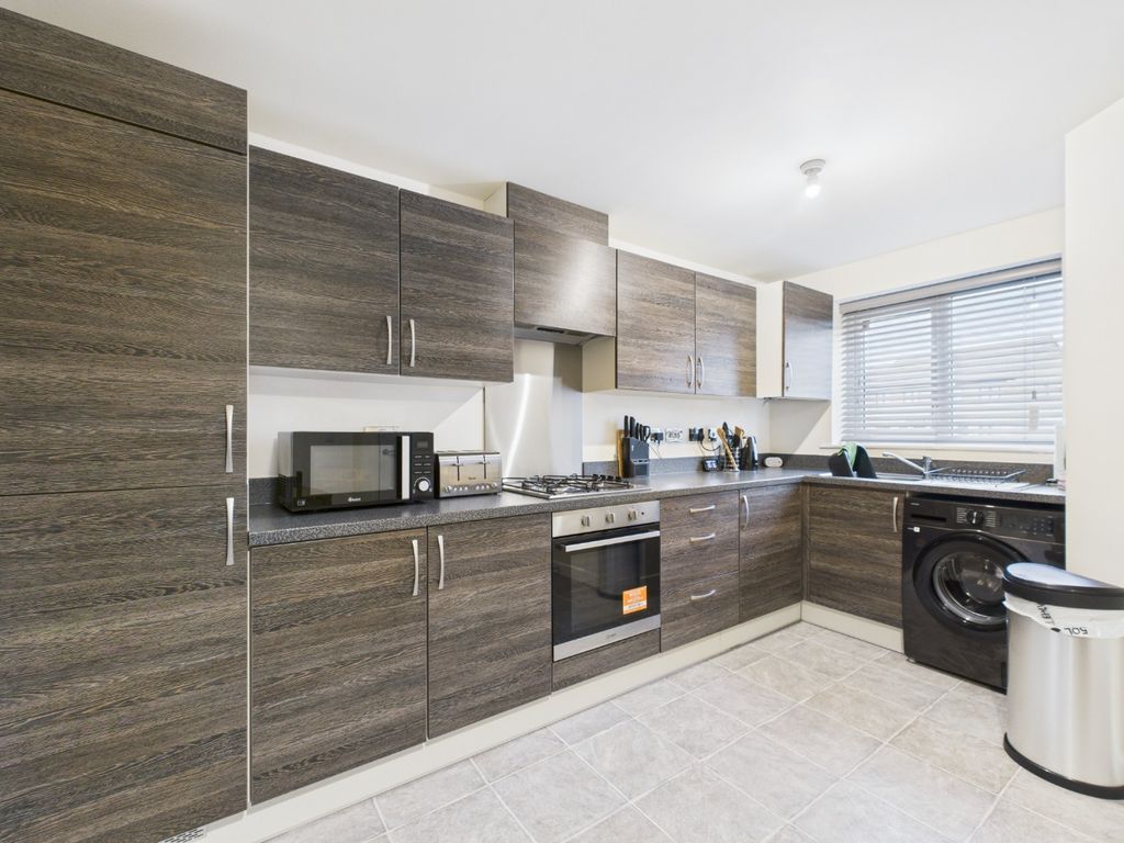 Property photo 2 of 16 4837314