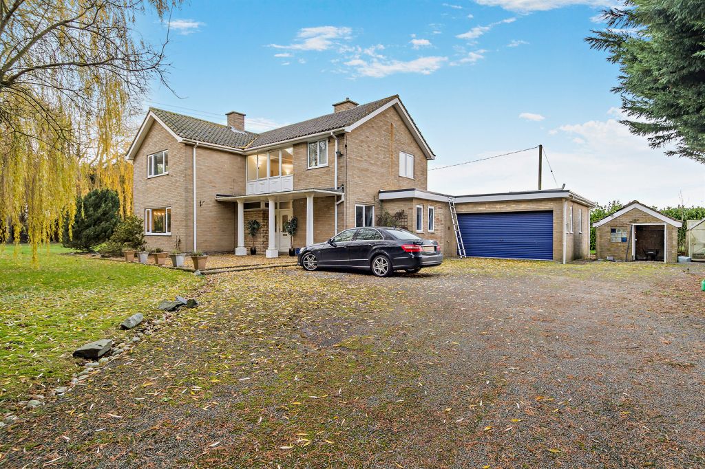 Property photo 2 of 12