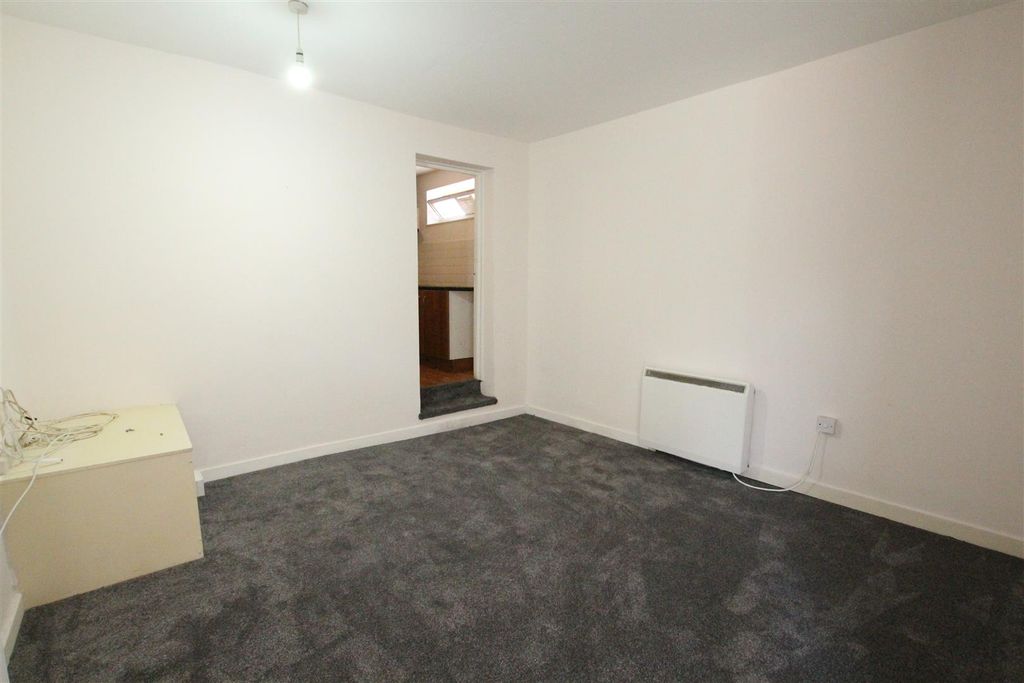 Property photo 2 of 7 Img_2748.Jpg