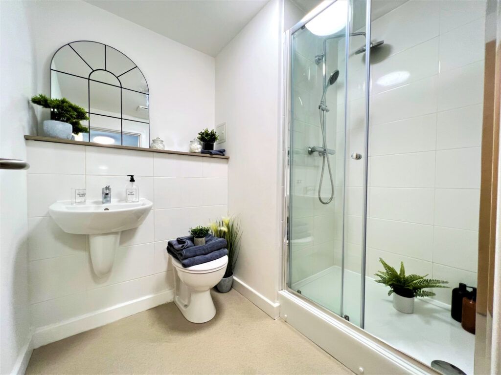 Property photo 3 of 5