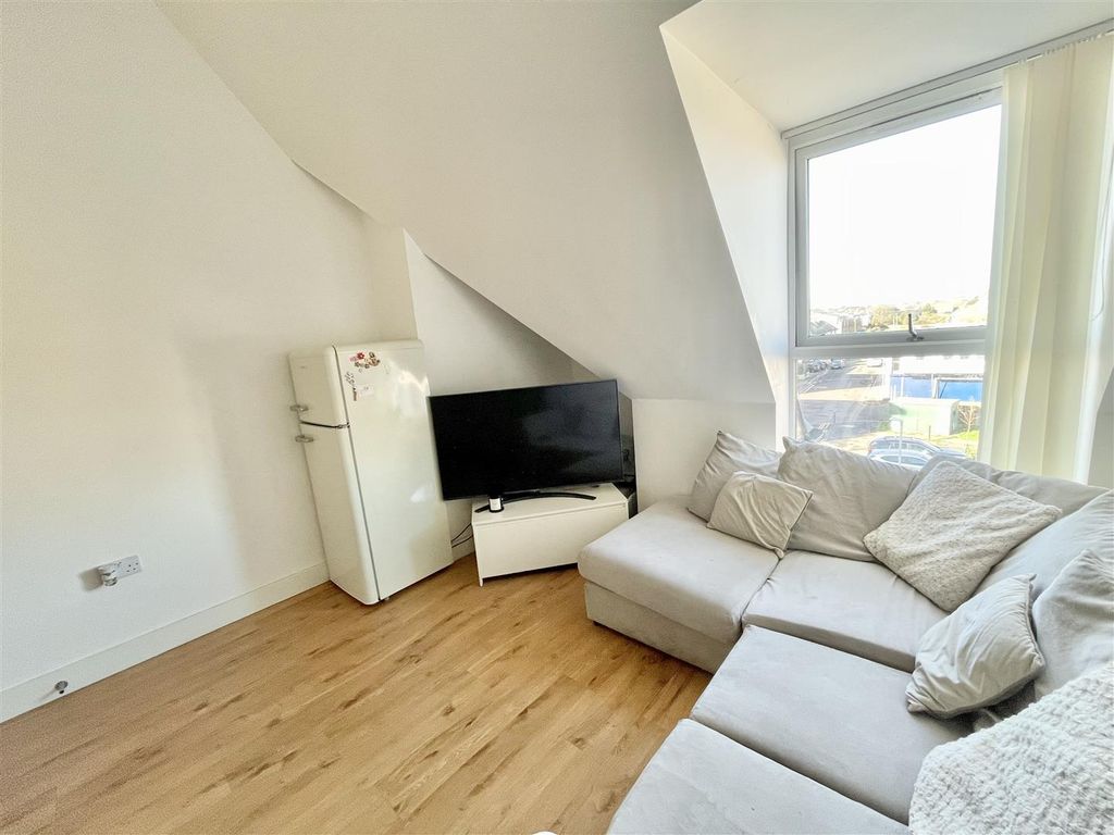 Property photo 3 of 10 Img_3474.Jpeg