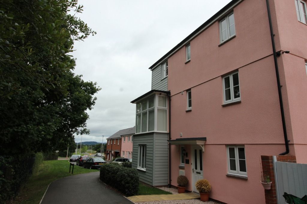 Property photo 3 of 31