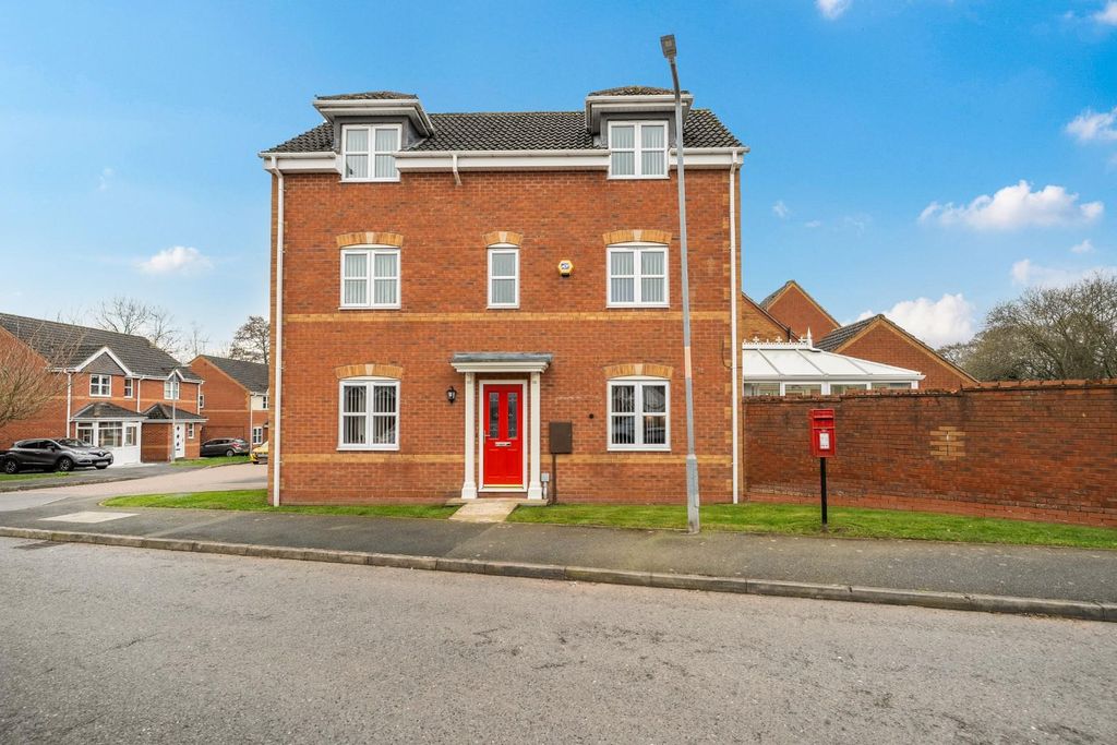 Property photo 1 of 15 Front