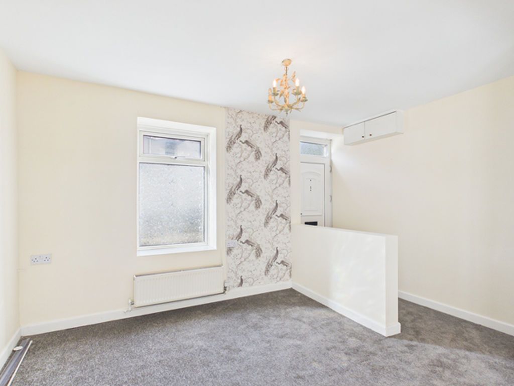 Property photo 2 of 17 Photo 16