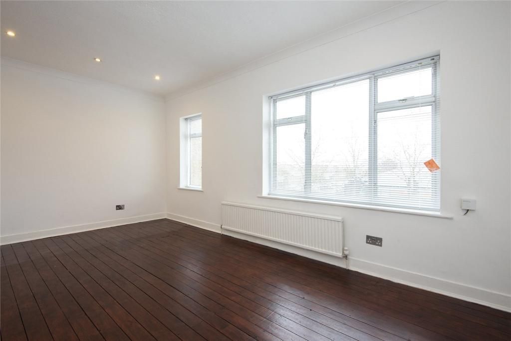 Property photo 3 of 11 3.Jpeg