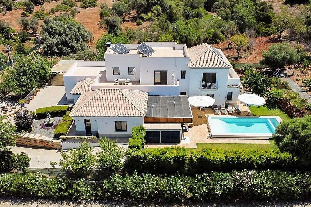 Property photo 1 of 46