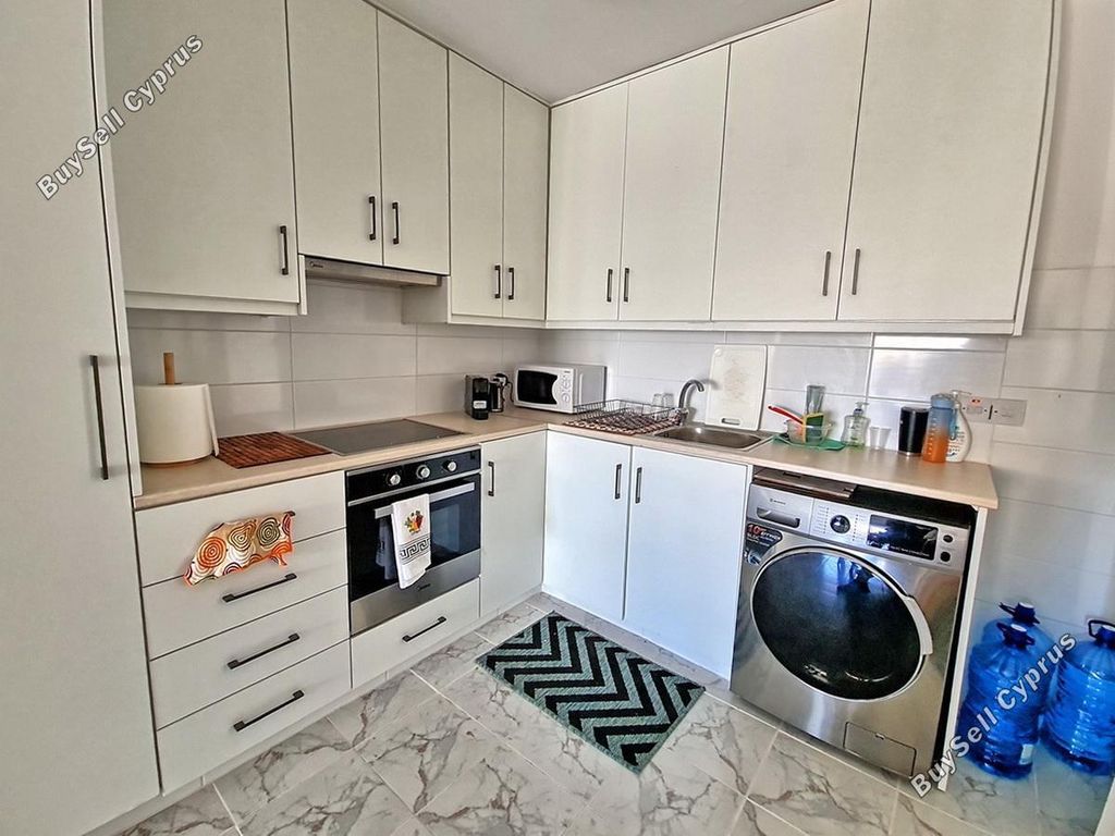 Property photo 3 of 26